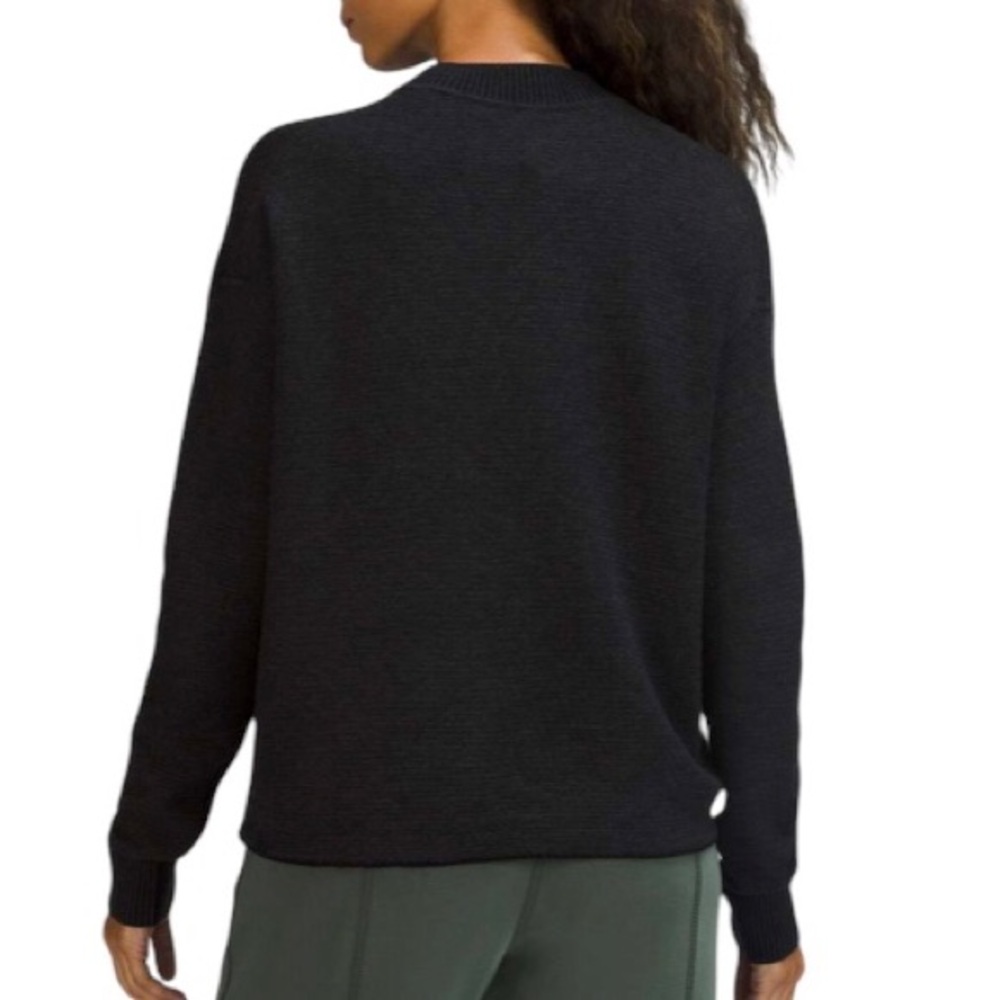 Women’s 12 Lululemon Reversible DoubleKnit Crew Neck Sweater Graphite - Picture 2 of 15